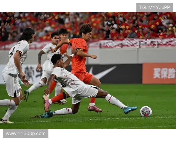 香港足球队与国足激战回顾11月17日精彩瞬间全记录 香港足球队与国足激战回顾11月17日精彩瞬间全记录