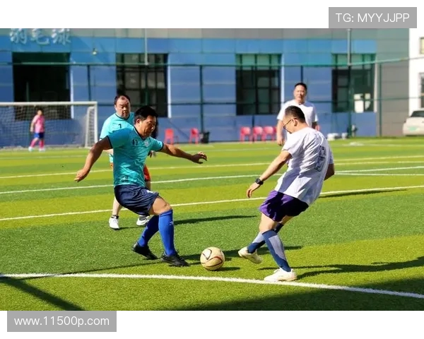 武汉足球队的团队协作之道：如何在赛场上实现默契配合与胜利